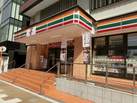 セブンイレブン台東雷門１丁目店の画像