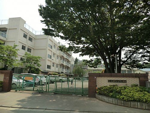 さいたま市立大門小学校の画像