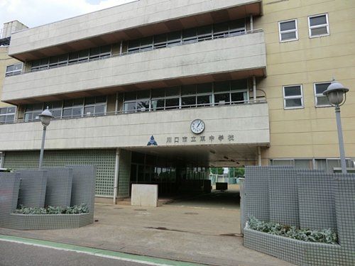 川口市立東中学校の画像