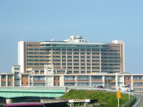 和歌山県立医科大学附属病院の画像