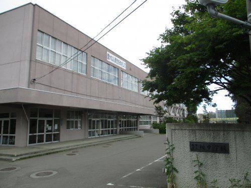 札幌市立中学校 柏中学校の画像