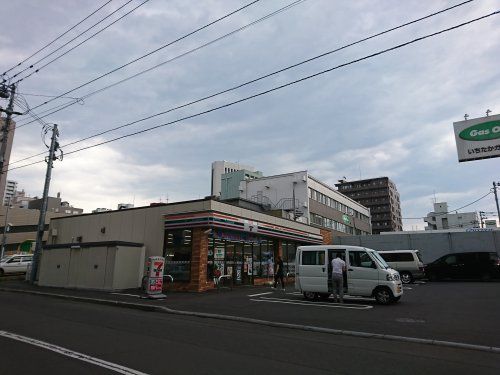 セブンイレブン・札幌南８西６店の画像