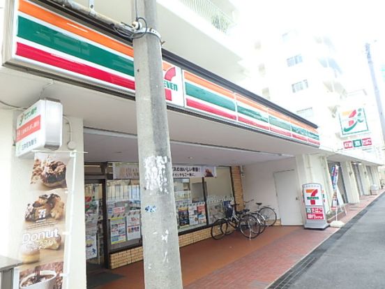 セブンーイレブン 東大阪足代新町店の画像
