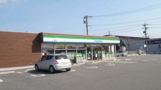 ファミリーマート津藤方店の画像