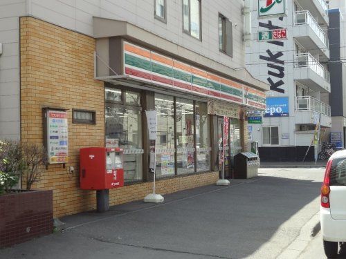 セブンイレブン中央区札幌南４条東店の画像