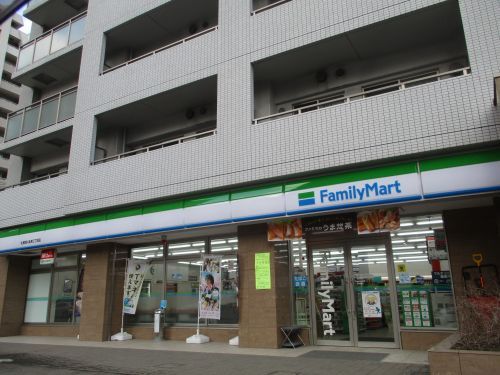 ファミリーマート札幌南４条東店の画像