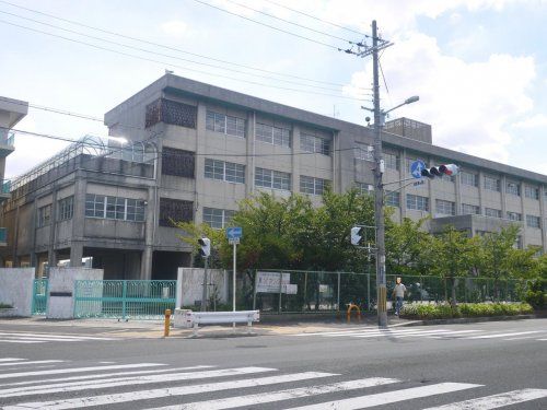  寝屋川市立中木田中学校の画像