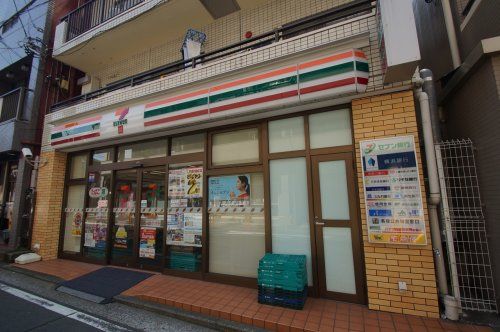 セブンイレブン横浜榎町2丁目店の画像