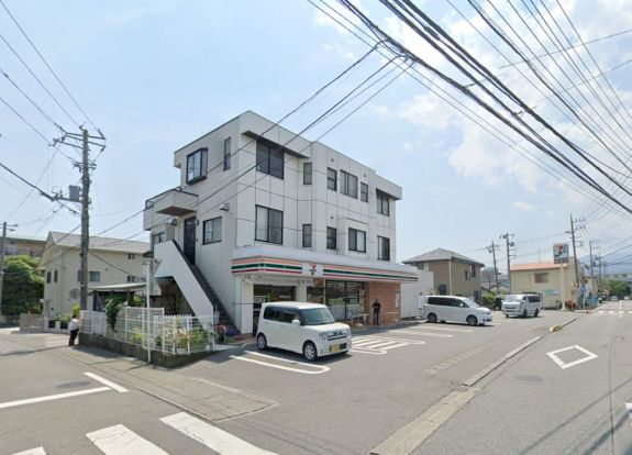 セブンイレブン 裾野稲荷店の画像