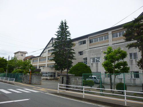 山岸小学校の画像