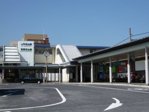 石山駅の画像