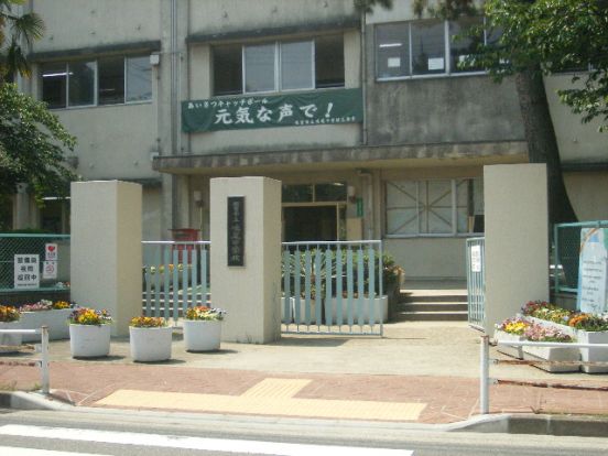 市立鳴尾中学校の画像
