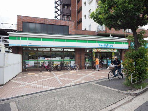 ファミリーマート長柄店の画像