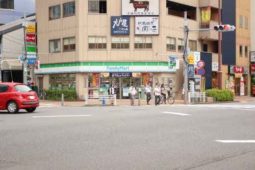  ファミリーマート いすゞ本社前店の画像