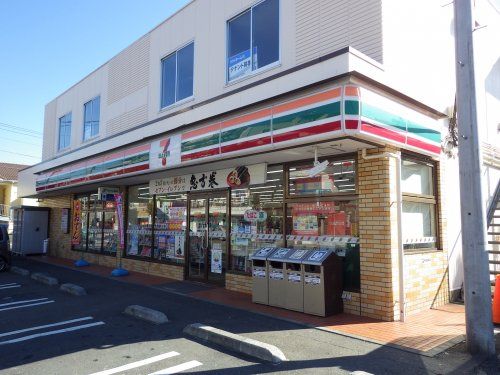 セブンイレブン横須賀三春町5丁目店の画像