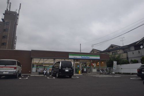 ファミリーマート船橋本中山店の画像