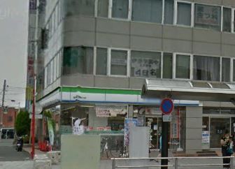 ファミリーマート蓮田駅東口店の画像