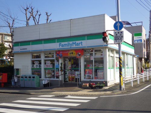 ファミリーマート蔭山馬堀海岸店の画像