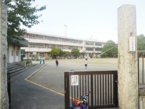 久喜市立菖蒲小学校の画像