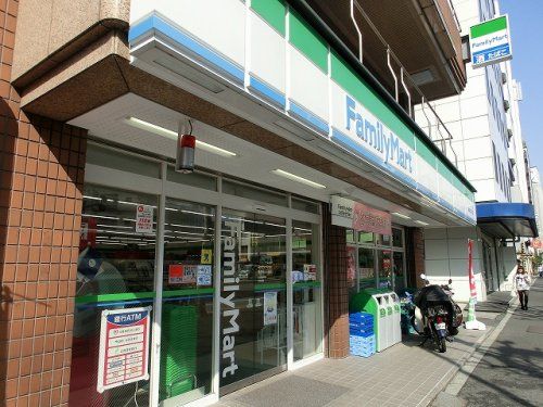 ファミリーマート東神田二丁目店の画像