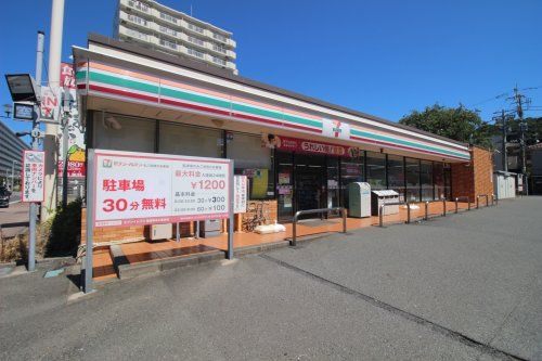 セブンイレブン横須賀北久里浜店の画像