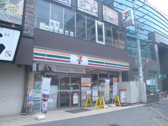 セブン−イレブン 久喜駅西口店の画像