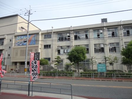 中島中学校【東中島3丁目】の画像