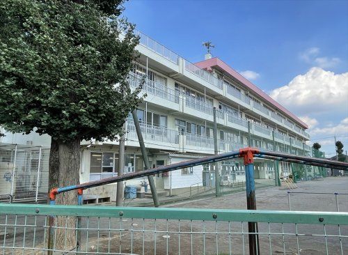 富士見市立鶴瀬小学校の画像