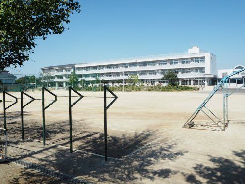 蓮田市立蓮田中学校の画像