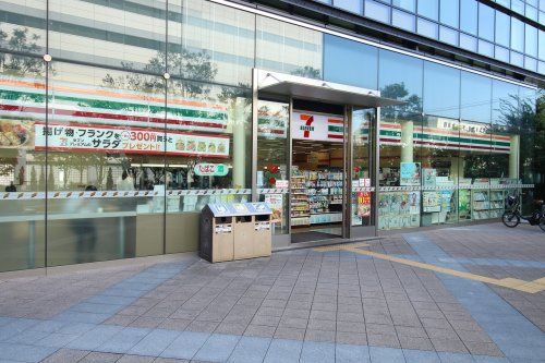 セブン−イレブン 江東深川ギャザリア店の画像