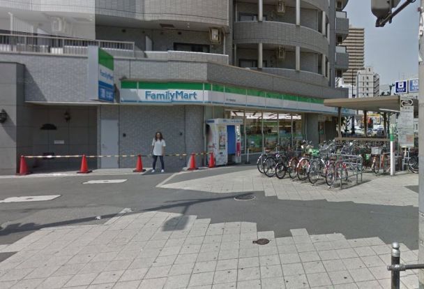 ファミリーマート天六駅前店の画像
