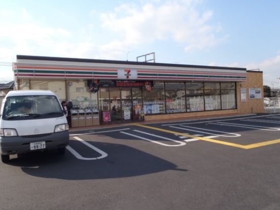 セブンイレブン 伏見向島津田町店の画像