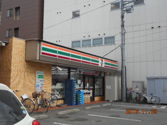 セブンイレブン本庄南口店の画像