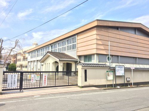 奈良市立 明治小学校の画像