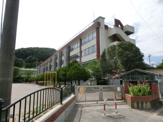 越生町立 越生小学校の画像