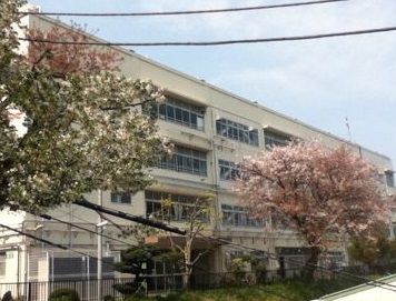 横浜市立上大岡小学校の画像