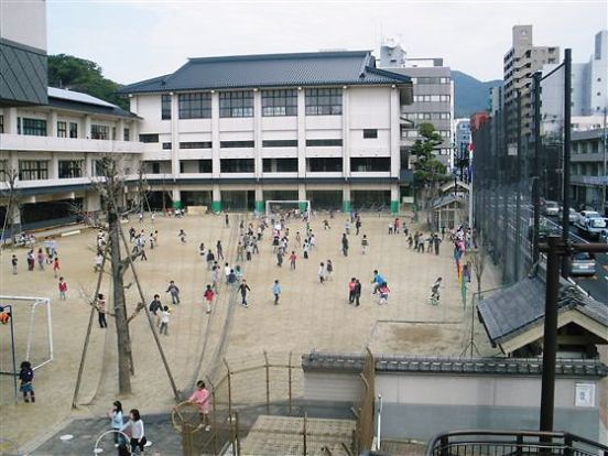 長崎市立桜町小学校の画像