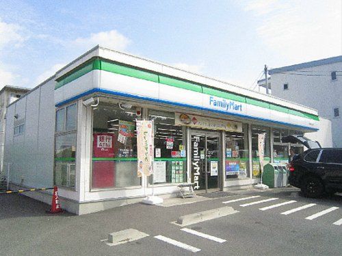 ファミリーマート・平塚虹ヶ浜店の画像