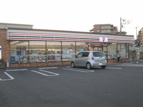 セブンイレブン横浜栄笠間３丁目店の画像