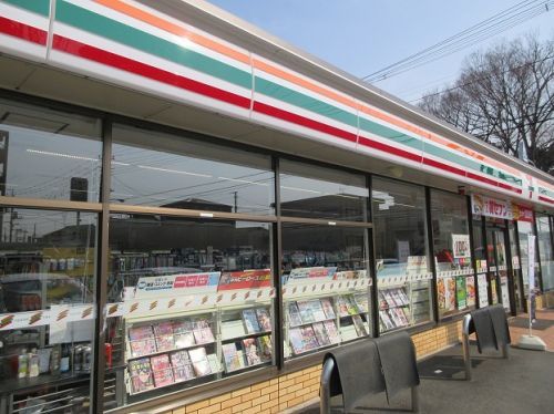 セブンイレブン 八王子高倉町店の画像