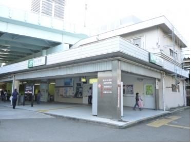 新子安駅の画像