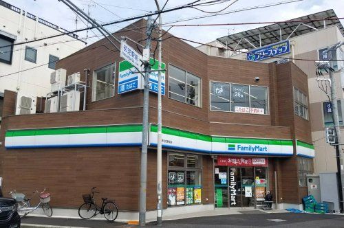 ファミリーマート堺初芝駅前店の画像