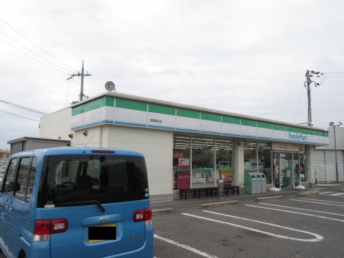 ファミリーマート京屋東山店の画像