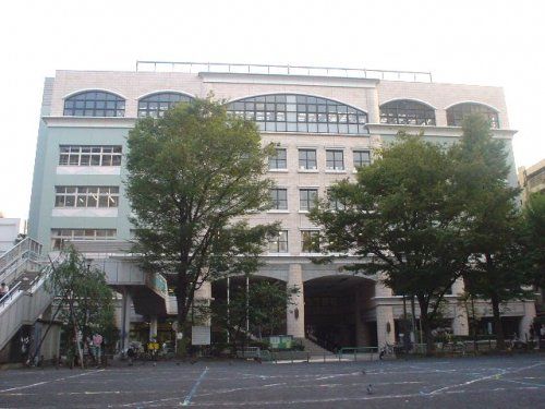 千代田区立昌平小学校の画像