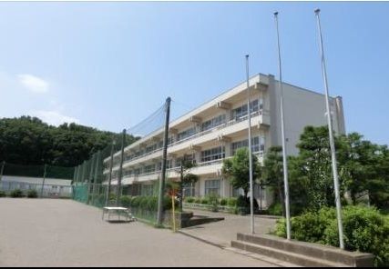  鳩山町立今宿小学校の画像