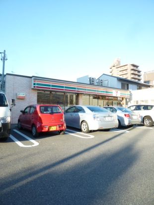 セブン−イレブン名古屋桜山町１丁目店の画像