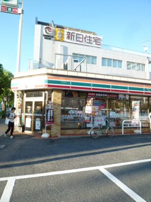 セブンイレブン名古屋桜山町４丁目店の画像