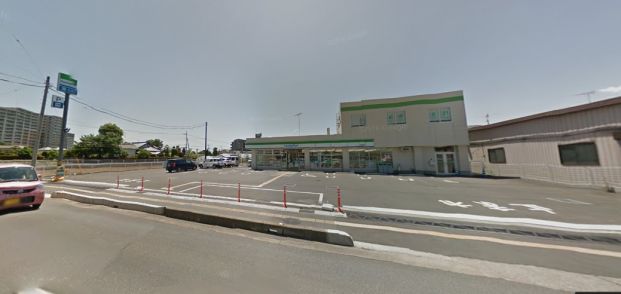  ファミリーマート 川越南田島店の画像