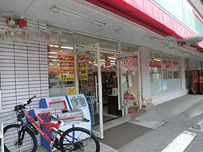 ローソンストア100 市川末広二丁目店の画像