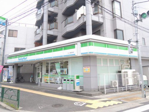 ファミリーマート竹ノ塚駅西店の画像